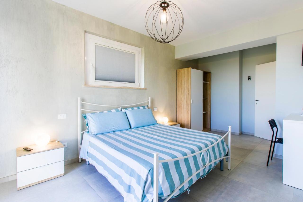 B&B Al Chicco D'Uva Morro dʼAlba Kültér fotó