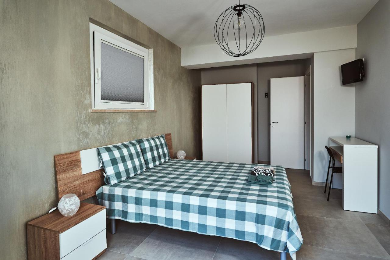 B&B Al Chicco D'Uva Morro dʼAlba Kültér fotó